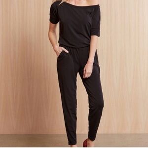 Michael Stars Black Off Shoulder Jumpsuit Women’s SZ XS Xsmall One Piece